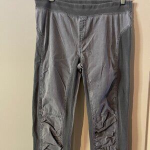 Wearables by XCVI leggings